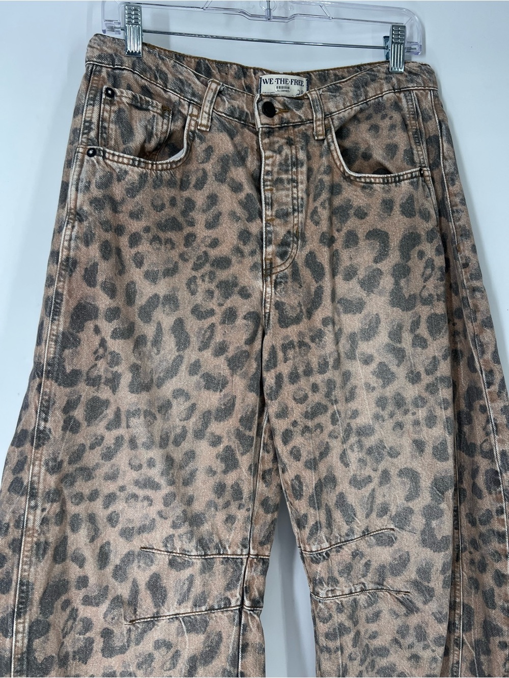 We The Free Leopard Animal Print Western Bohemian Barrel Wide Leg Jeans 28 - Picture 3 of 7